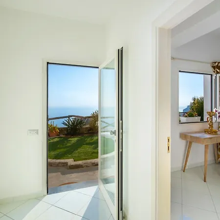 Aria Di Mare,near Elevator, Few Steps, Parking, Garden 포지타노