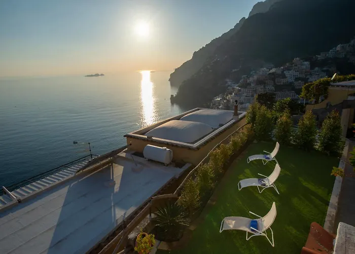 Aria Di Mare,near Elevator, Few Steps, Parking, Garden Apartamento