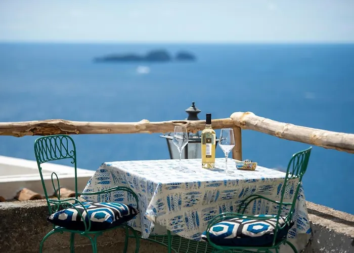 Aria Di Mare,near Elevator, Few Steps, Parking, Garden