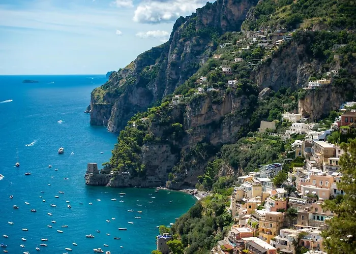 Aria Di Mare,near Elevator, Few Steps, Parking, Garden Апартаменти