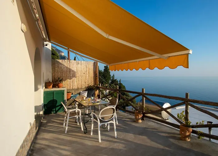 Aria Di Mare,near Elevator, Few Steps, Parking, Garden