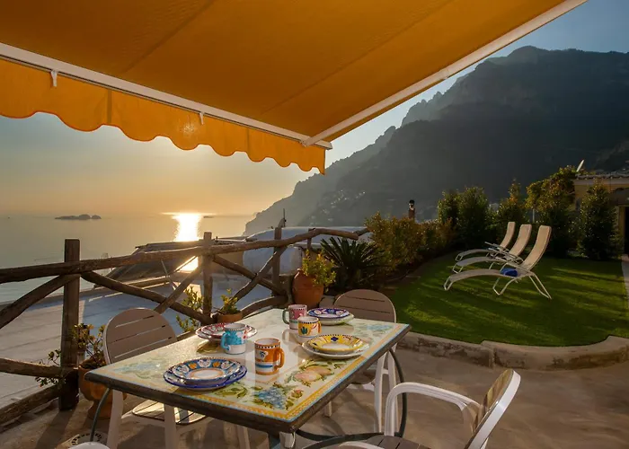 Aria Di Mare,near Elevator, Few Steps, Parking, Garden