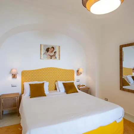Aria Di Mare,near Elevator, Few Steps, Parking, Garden Apartament *